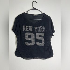 RAGGS II RICHES T-Shirt w/ Graphic Print And Layer of Netting, Size M